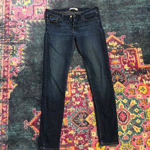 Hollister Jean, medium wash, skinny, 9R